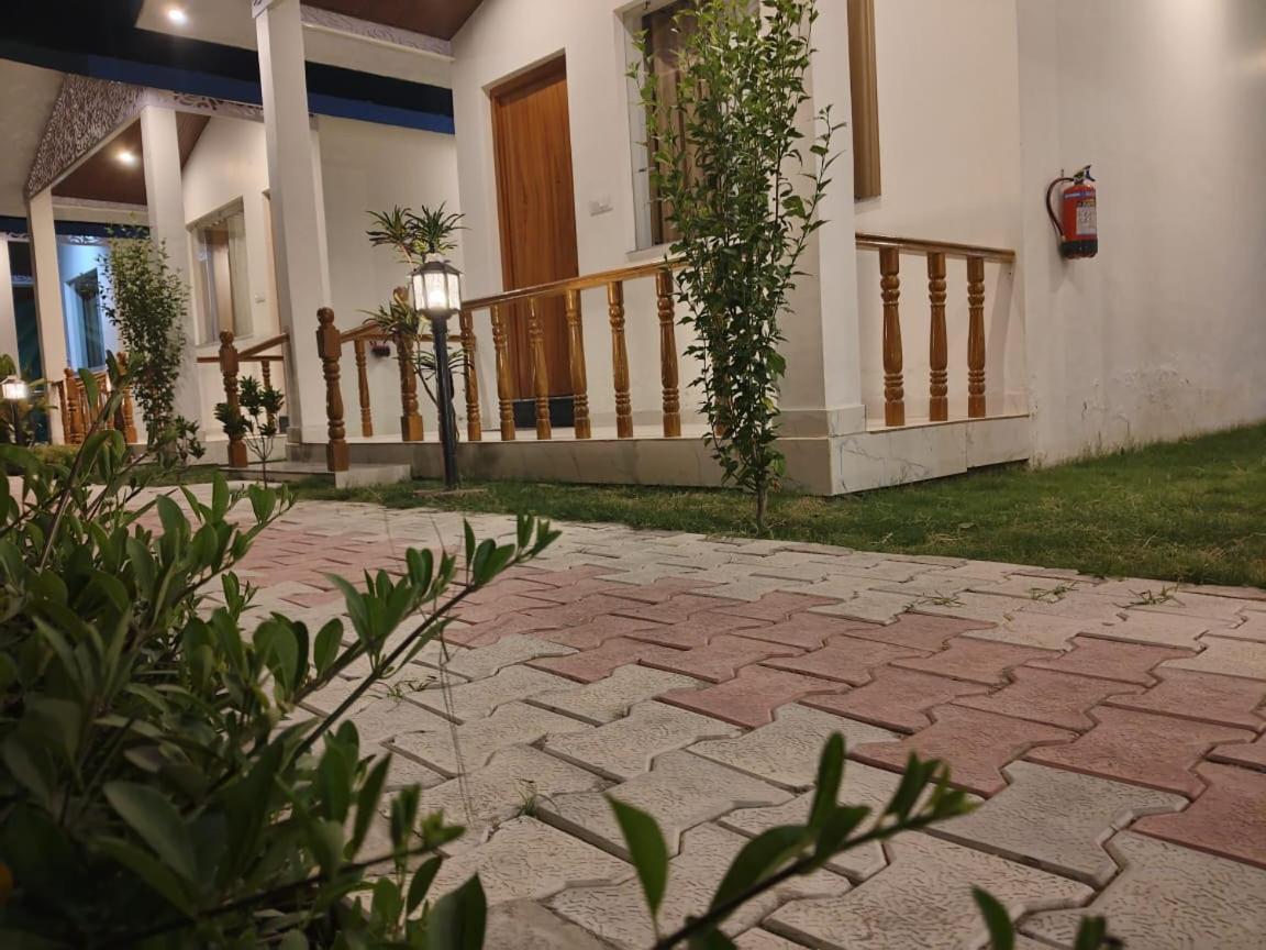 Corbett Jungle Breeze Resort Rāmnagar Exterior foto